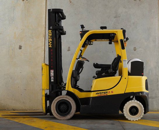 Used Forklift: HYSTER H2.5FT 