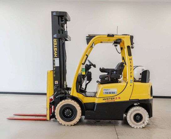 Used Forklift: HYSTER H2.5FT 