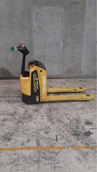 Used forklift: HYSTER P2.0