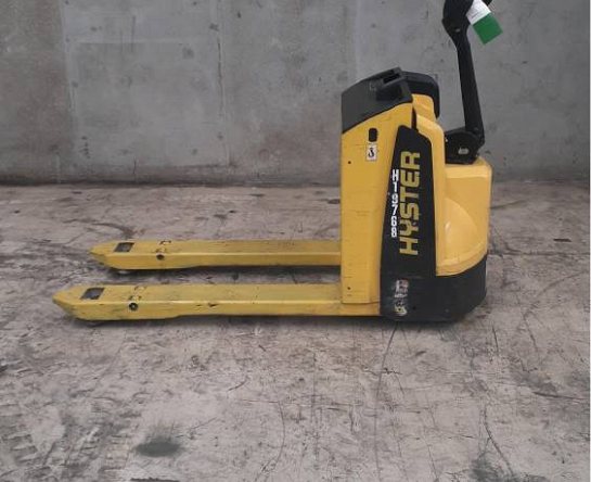 Used Forklift: HYSTER P2.0 