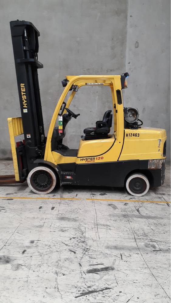 Used forklift: HYSTER S120FT 