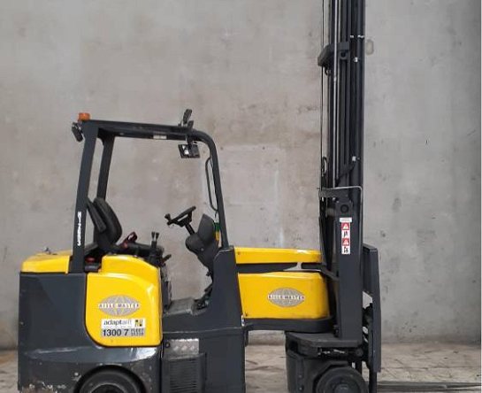 Used Forklift: AISLE-MASTER 20WHE 