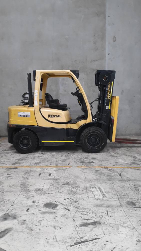 Used forklift: HYSTER H4.0FT6 