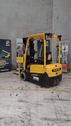 Used forklift: HYSTER J1.8XNT