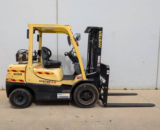 Used Forklift: HYSTER H3.0TX 